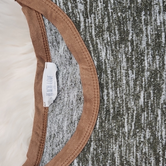 Peach Love California  Womens Green Sweater with elbow patches. - Picture 2 of 3